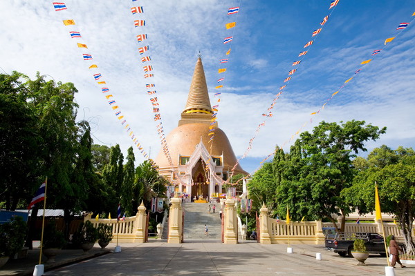 Phra Pathom Chedi Ratchavoraviharn Temple, Nakhon Pathom